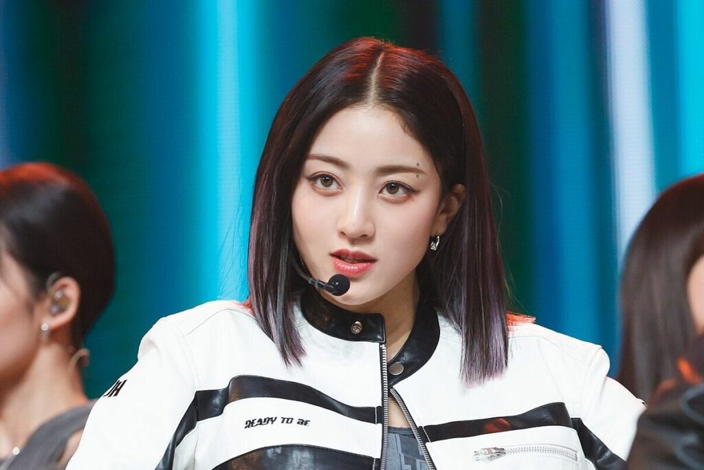 Jihyo do TWICE ganha 'Melhor Solo Feminino' em 2024 no ASEA